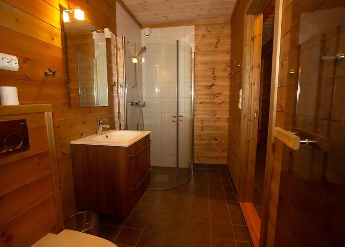 Six bedroom Holiday Cottage * Sinnes