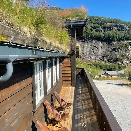 Villa Sirdal Mountain Lodge, In-out *